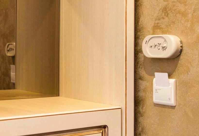 חדר סטנדרט, Camelot Resort