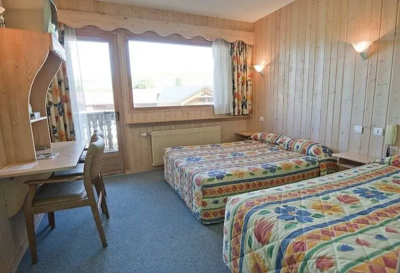 Chambre Triple Standard, Etoile Des Neiges Piscine Spa Sauna