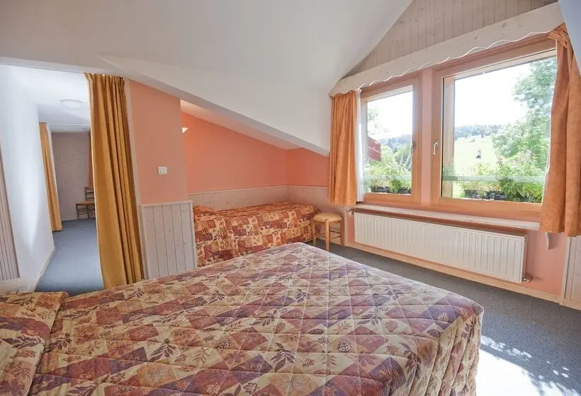 Chambre Familiale, Etoile Des Neiges Piscine Spa Sauna