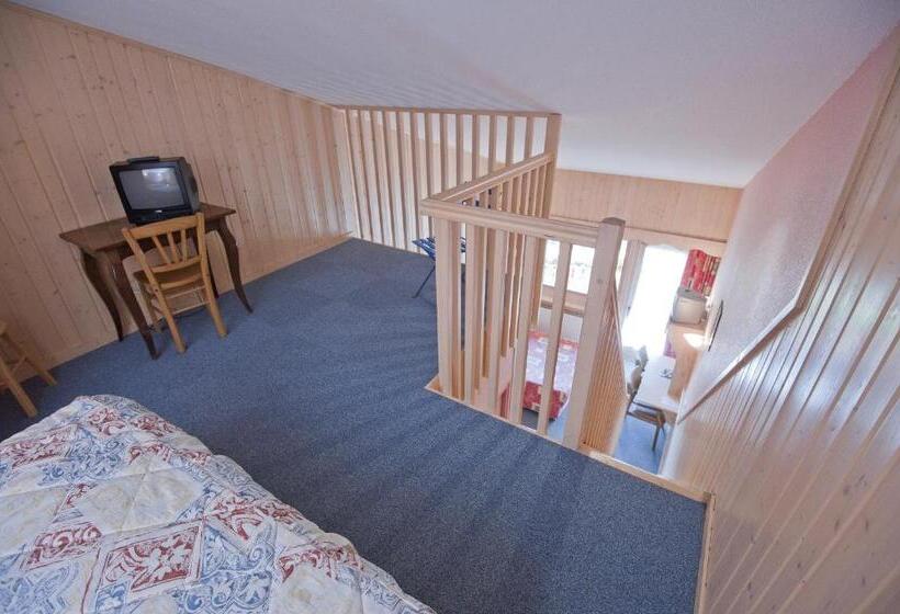 Chambre Familiale, Etoile Des Neiges Piscine Spa Sauna