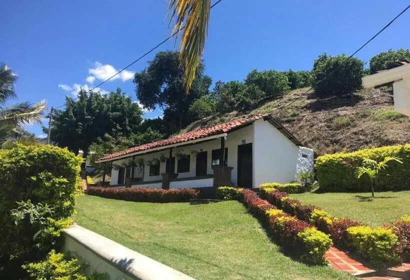 スタンダードルーム, Campestre La María Toro Valle