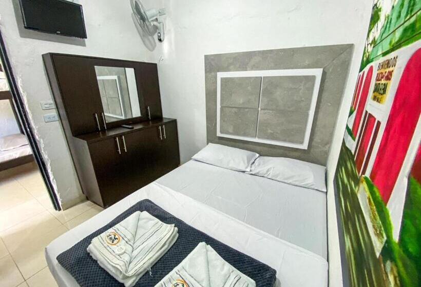 חדר משפחתי, Campestre La María Toro Valle