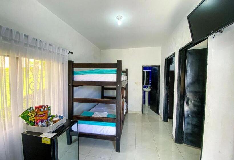 חדר משפחתי, Campestre La María Toro Valle