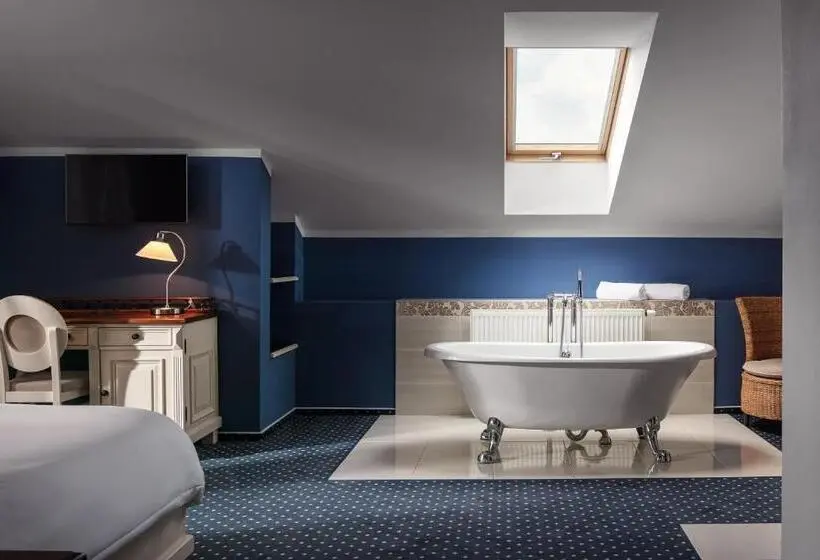 Chambre Deluxe, Golf & Spa Kunětická Hora