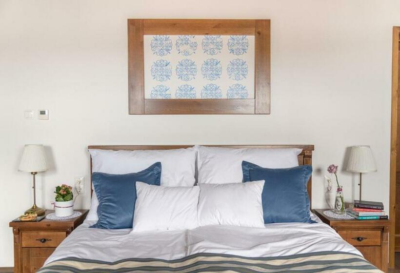 スーペリアールーム, Zsindelyes Cottage