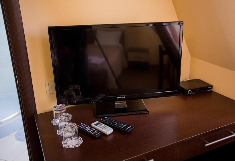 스탠다드 트리플 룸, Mіnі Gotel Pozitiv