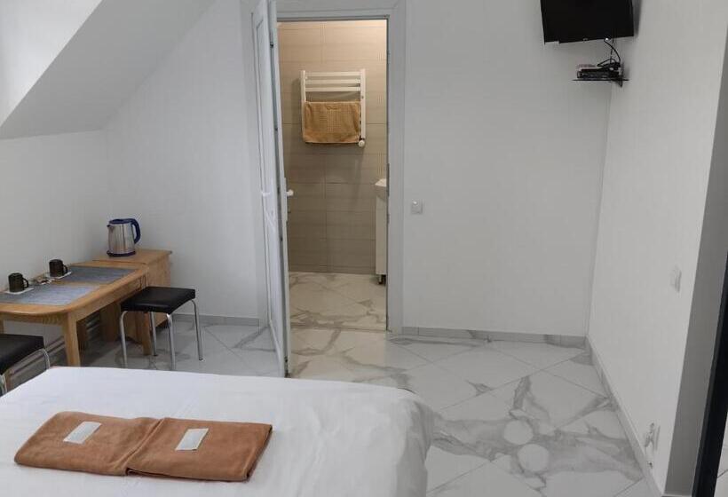 Quarto Estandar Cama King, мотель калина