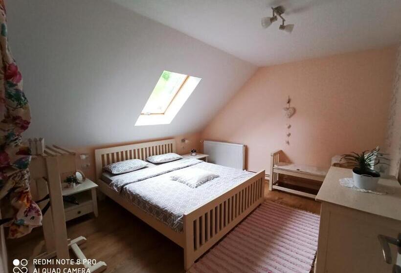 バス共有のスタンダードルーム, Casa Lucia