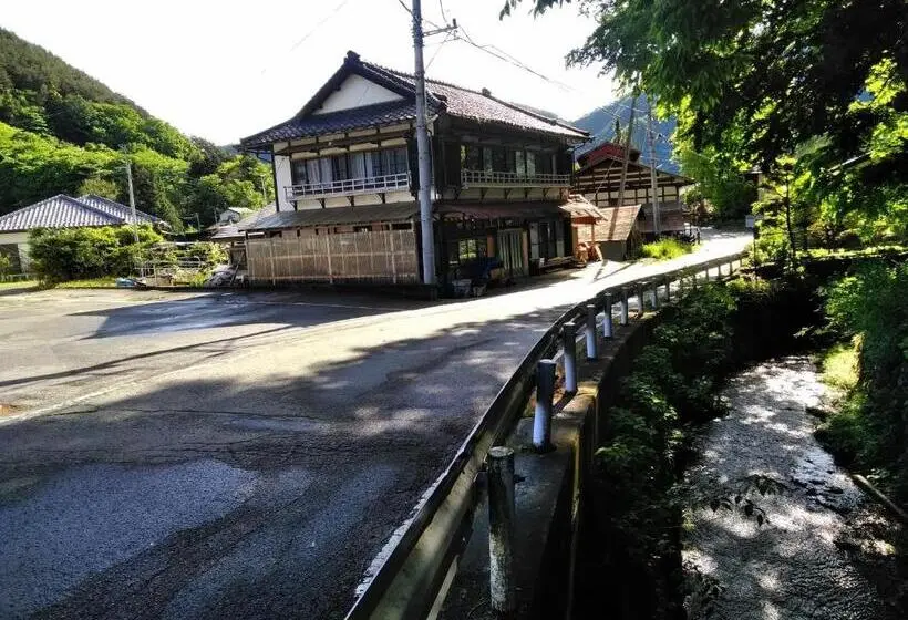 スタンダード4人部屋, Minpaku Sarai Nikkoya