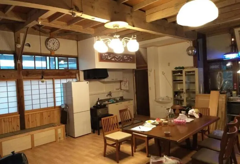スタンダードトリプルルーム, Minpaku Sarai Nikkoya
