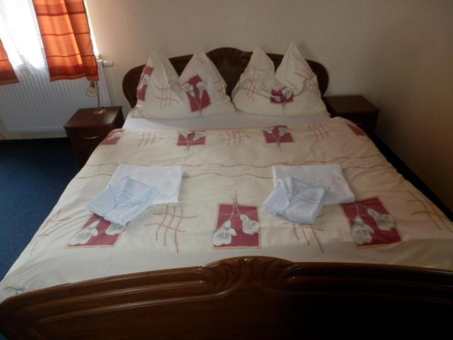 غرفة قياسية رباعية مزودة بشُرفة, Penzion U Zámku