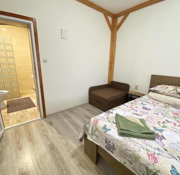 غرفة عائلية, Villa “eleon”