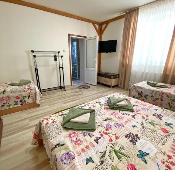 غرفة عائلية, Villa “eleon”