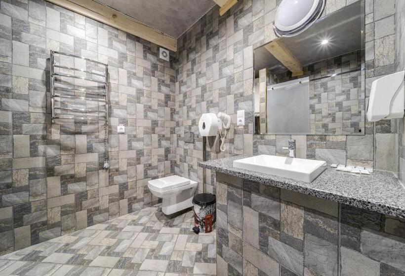 3ベッドルームハウス, Saltzbork