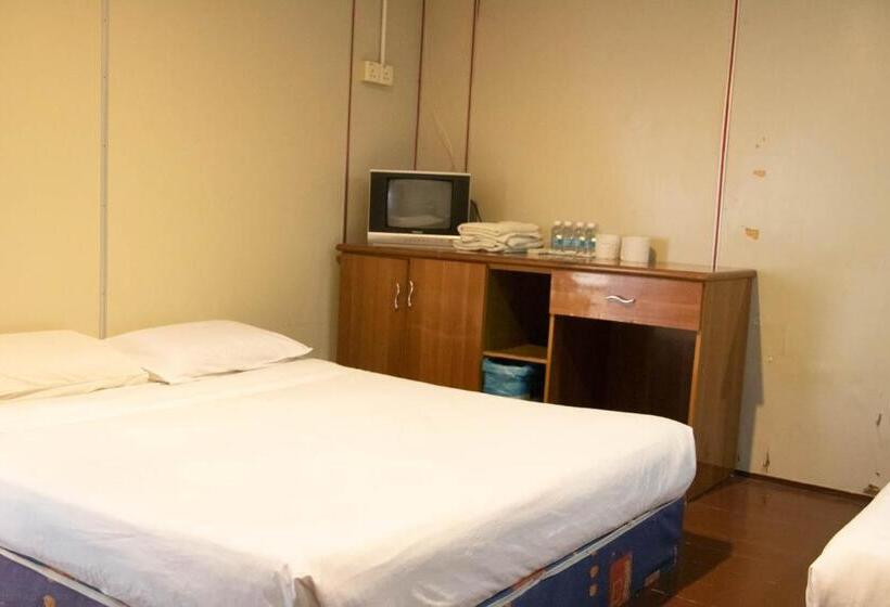 חדר אקונומי לארבעה, Sealion Pulau Ketam Inn