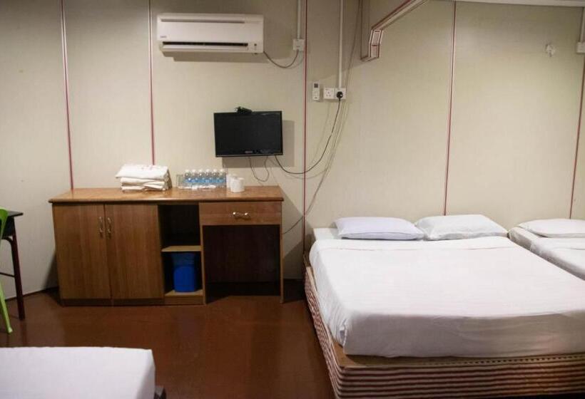 חדר משפחתי, Sealion Pulau Ketam Inn