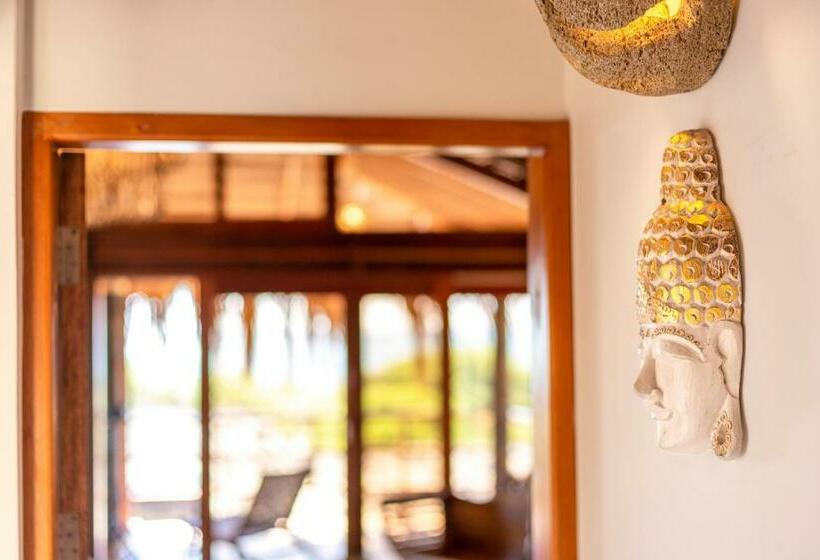 جناح ديلوكس مطل على البحر, Alas Y Arena