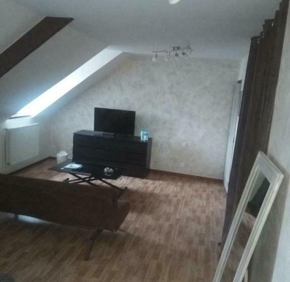 패밀리 룸, Aux Berges De Sambre