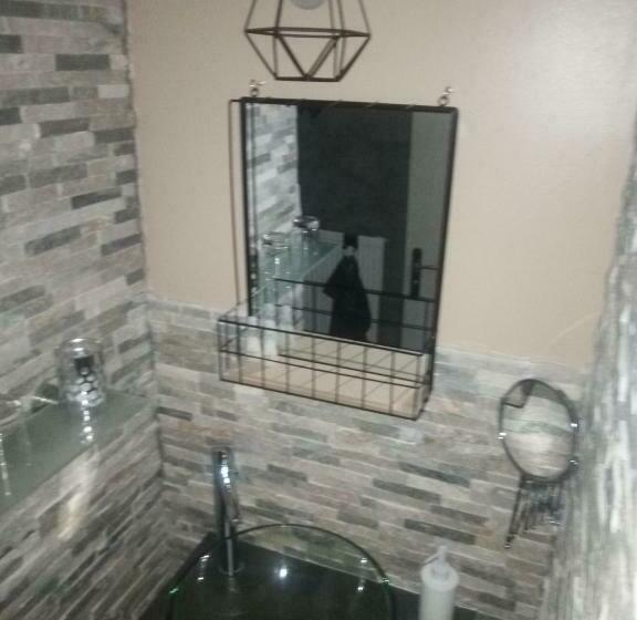 스탠다드 룸, Aux Berges De Sambre