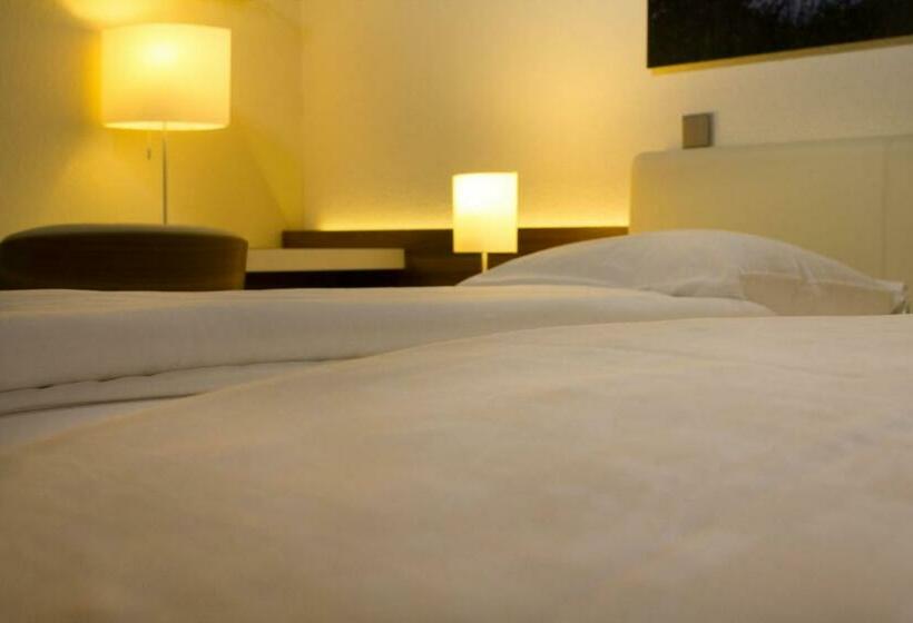 חדר סטנדרט, Hôtel Restaurant Du Cerf