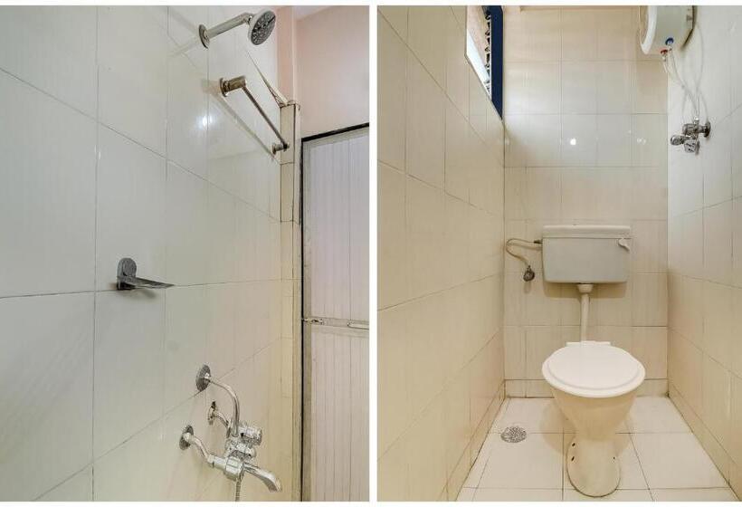 חדר קלאסי לשלושה, Spot On Sristi Palace