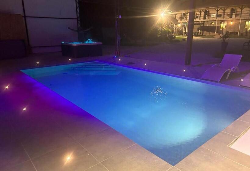 Семейное Студио, Le Domaine Du Lavoir