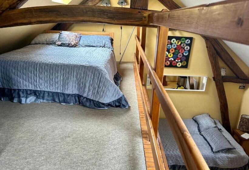 Семейный Номер, Le Domaine Du Lavoir