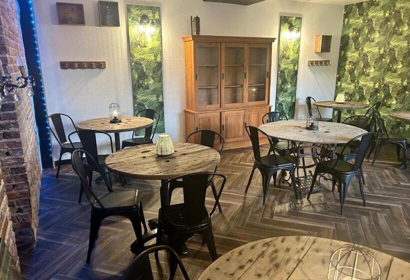 Семейный Номер, Le Domaine Du Lavoir