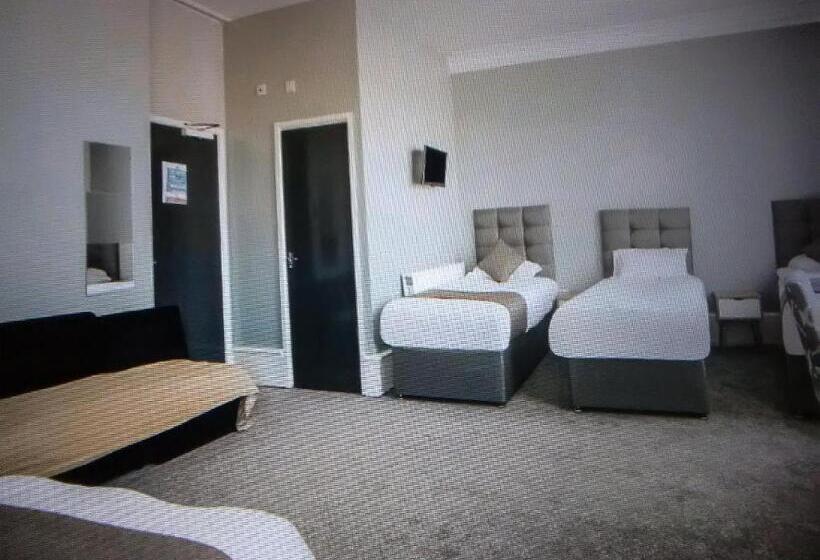 ４ベッドルームクラシックタイプ, Newcastle West Hotel & Bar