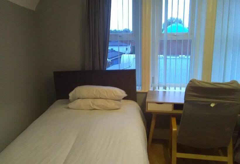 バス共有のスタンダードルーム, Newcastle West Hotel & Bar