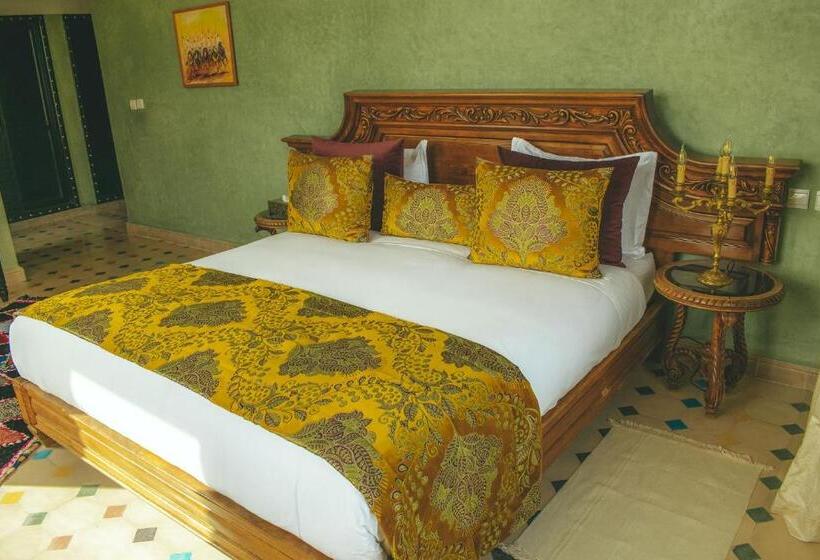 חדר סופריור, Diar Illi