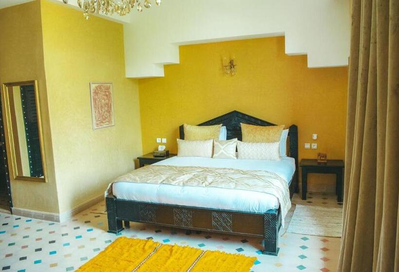 חדר סופריור, Diar Illi