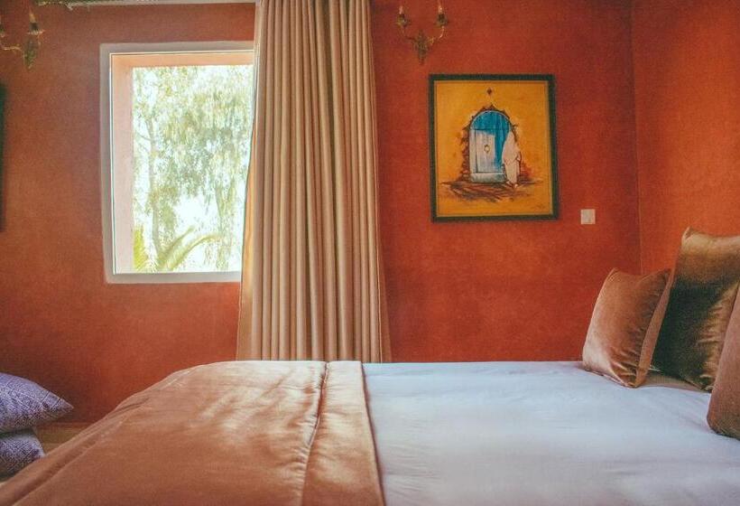 חדר דלוקס, Diar Illi