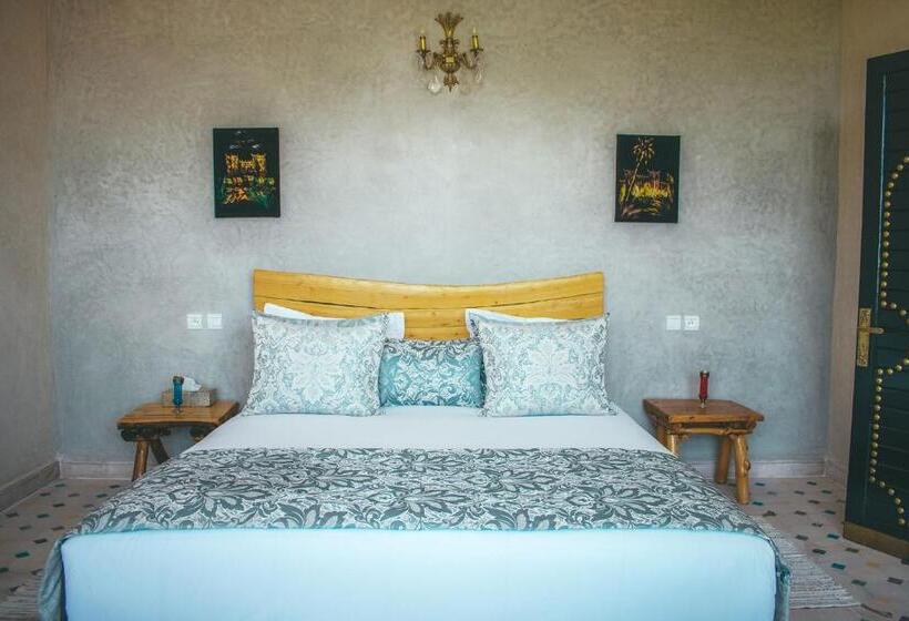 סוויטה משפחתית, Diar Illi