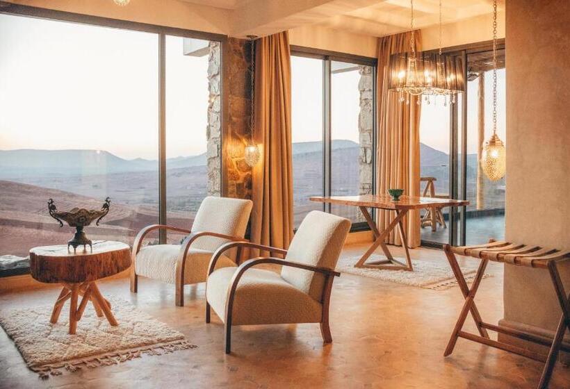 בקתה דלוקס, Diar Illi