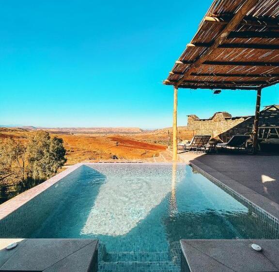 בקתה דלוקס, Diar Illi