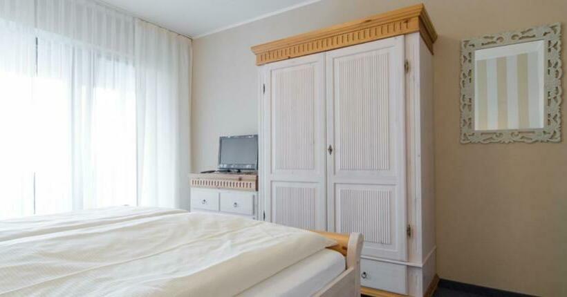 Номер Стандарт с Балконом, Pension Zöllner Garni