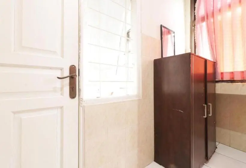 Standardzimmer, Omah Ampel Syariah