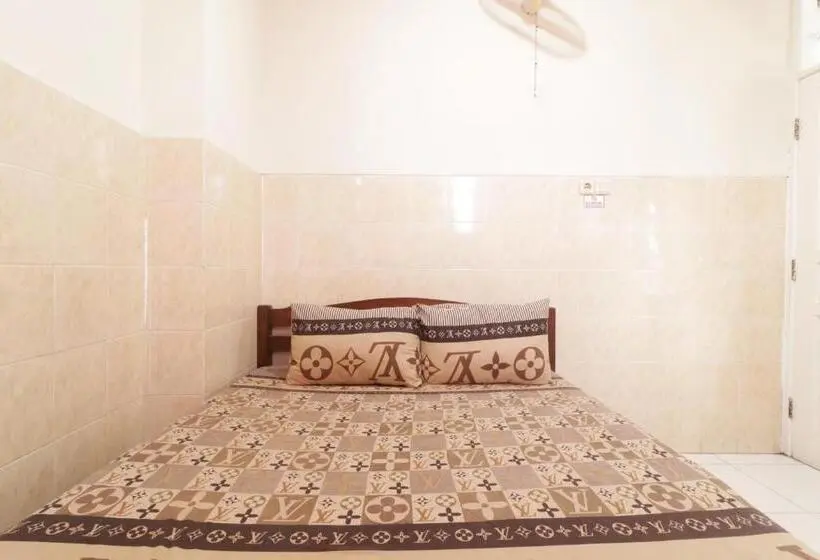 Standardzimmer, Omah Ampel Syariah