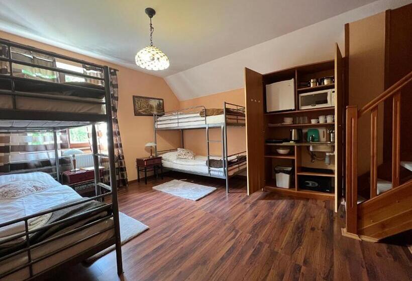 Семейный Номер, Penzion Kersko