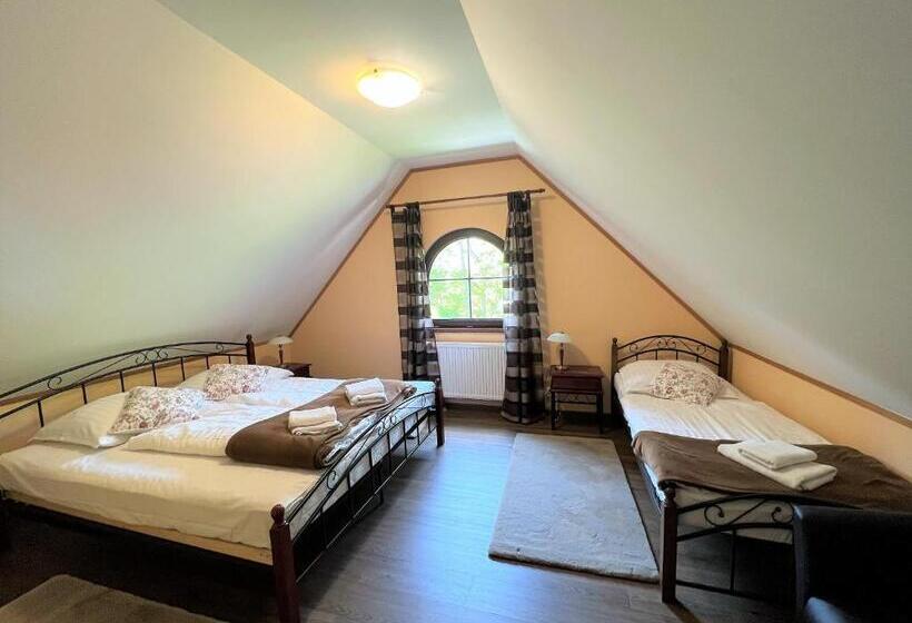 Семейный Номер, Penzion Kersko