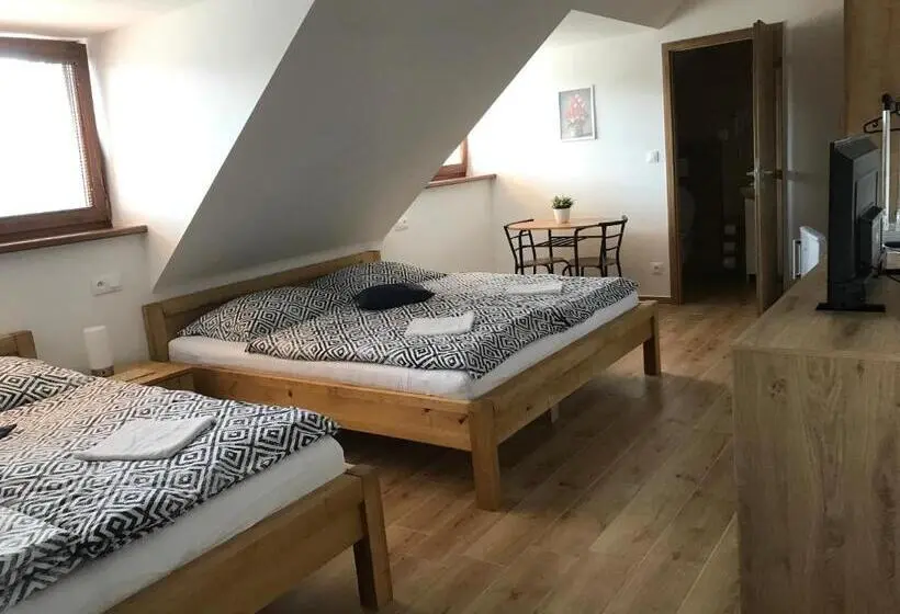 スタンダード4人部屋, Penzion U Kostela