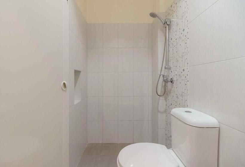 豪华房间, Reddoorz Plus Near Millenium Ict Centre Medan 2