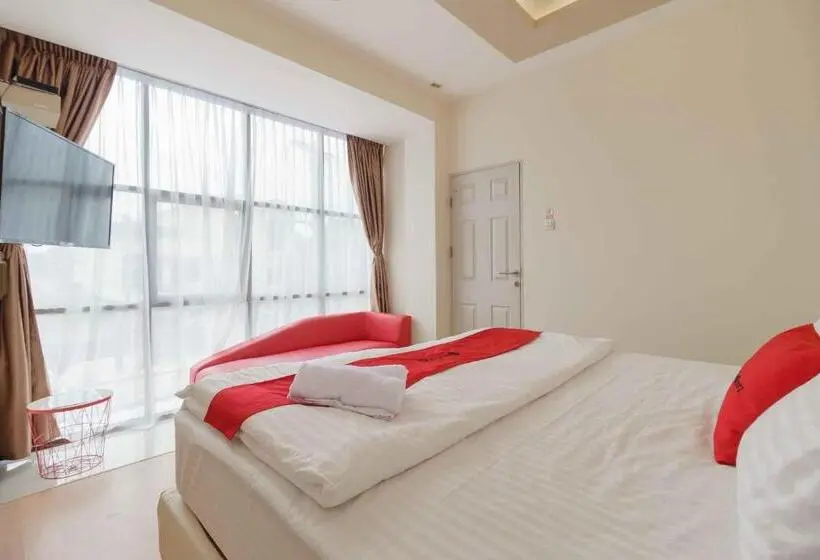 ファミリールーム, Reddoorz Plus Near Millenium Ict Centre Medan 2