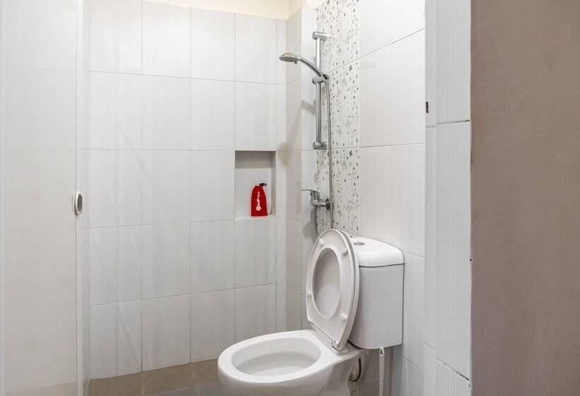 标准间, Reddoorz Plus Near Millenium Ict Centre Medan 2