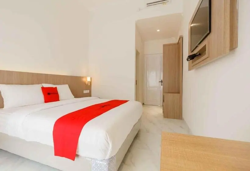 Standard-huone, Reddoorz Plus Syariah @ Jalan Dr Sutomo Padang