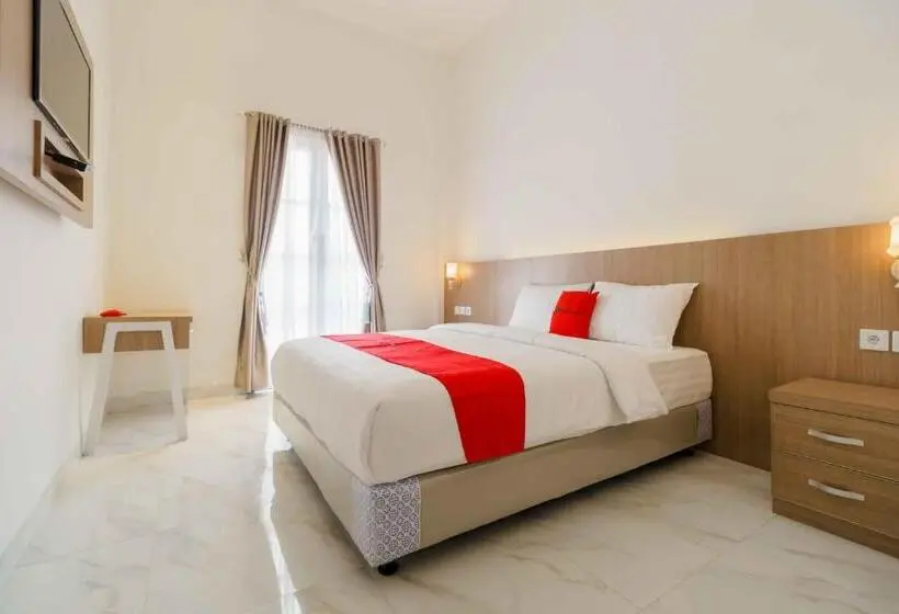 Superior-sviitti, Reddoorz Plus Syariah @ Jalan Dr Sutomo Padang