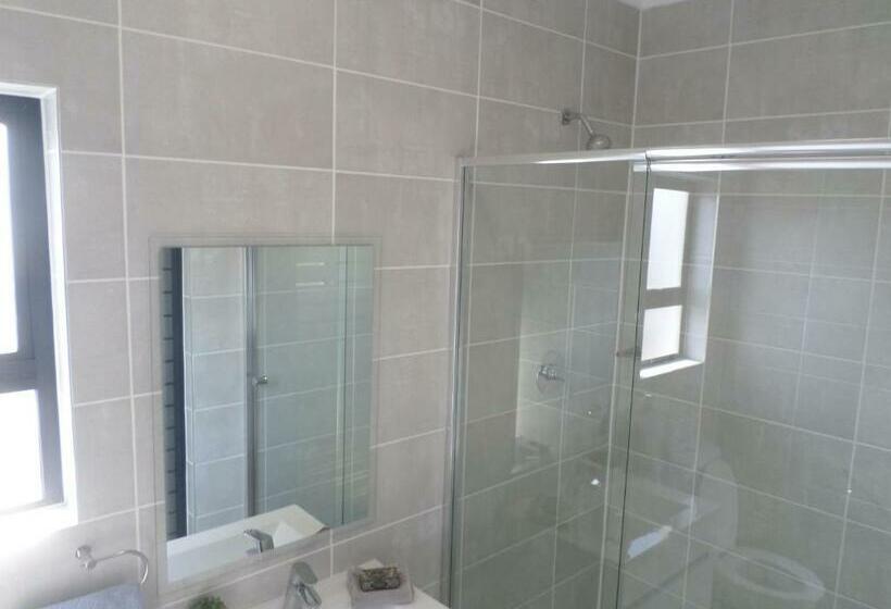 Villa 2 soveværelser, The Blyde Crystal Lagoon Cologne3