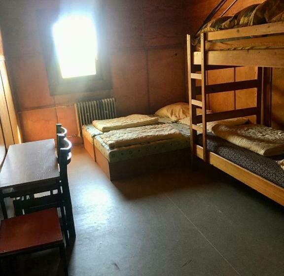 スタンダード4人部屋, Turistická Chata Pláně