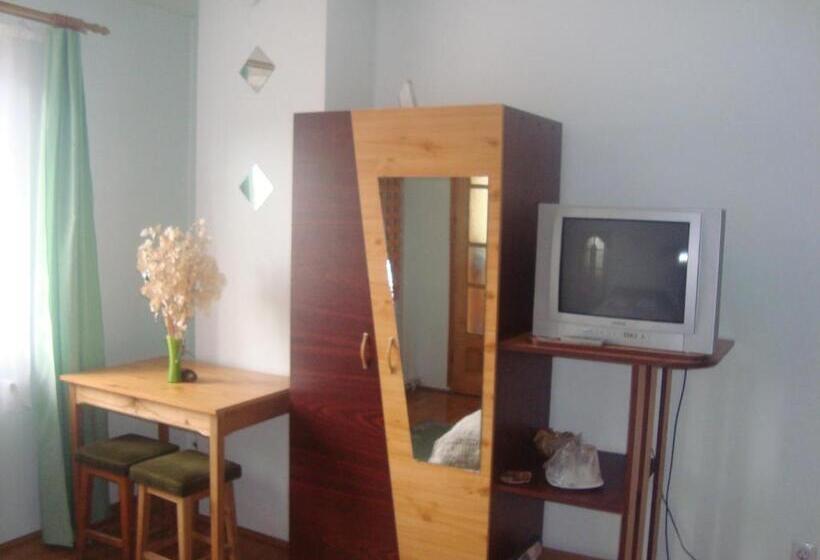 스탠다드 트리플 룸, Pensiunea Nicky